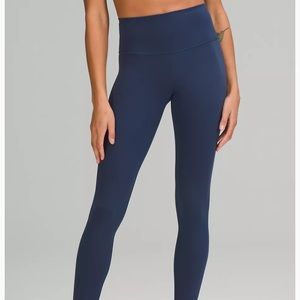 Lululemon wunder under leggings Navy sz 4